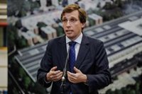 Almeida condena la "hipocresía" de Sánchez por comprarle gas al encausado Putin mientras anuncia embargo a Israel