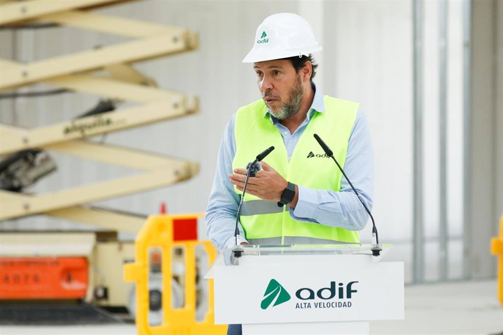 El ministro de Transportes y Movilidad Sostenible, Óscar Puente, visita las nuevas instalaciones ferroviarias de la estación Murcia del Carmen, a 29 de agosto de 2025, en Murcia