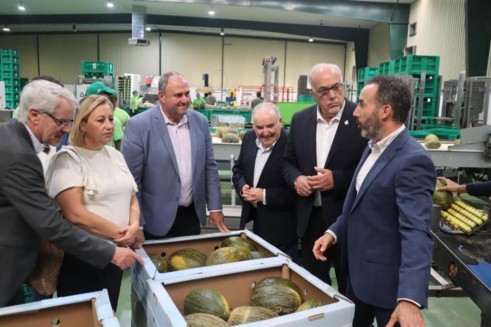 El consejero de Agricultura, Ganadería y Desarrollo Rural, Julián Martínez Lizán