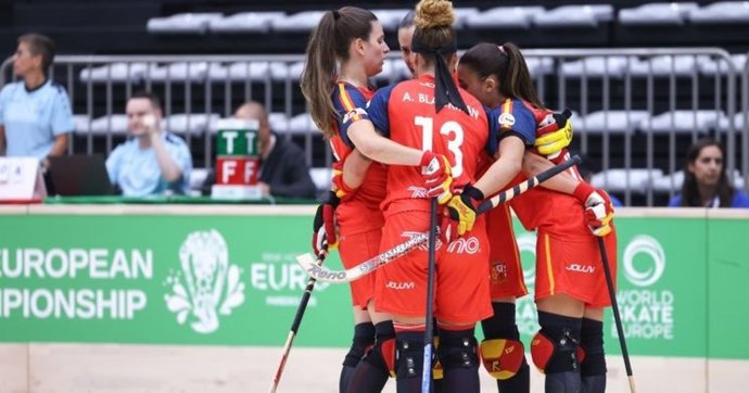 La selección española de hockey patines, ante Italia en el Europeo 2025.