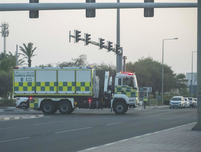 Ambulancia cerca del lugar del ataque israelí en la capital de Qatar, Doha