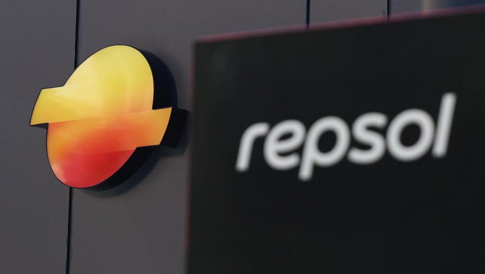 Archivo - Logo de Repsol