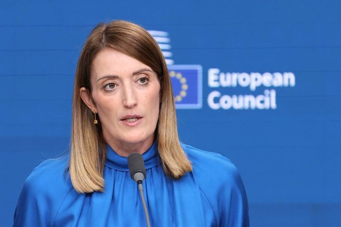 Archivo - Arquivo - HANDOUT - 26 de junho de 2025, Bélgica, Bruxelas: A presidente do Parlamento Europeu, Roberta Metsola, realiza uma coletiva de imprensa após a reunião do Conselho Europeu sobre os desenvolvimentos em curso na Ucrânia e no Oriente Médio