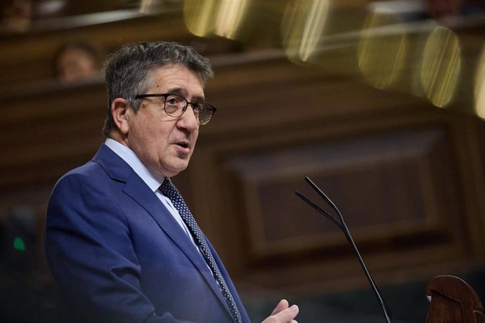 Archivo - El portavoz del PSOE en el Congreso, Patxi López, interviene durante un pleno extraordinario, en el Congreso de los Diputados, a 9 de julio de 2025, en Madrid (España). 