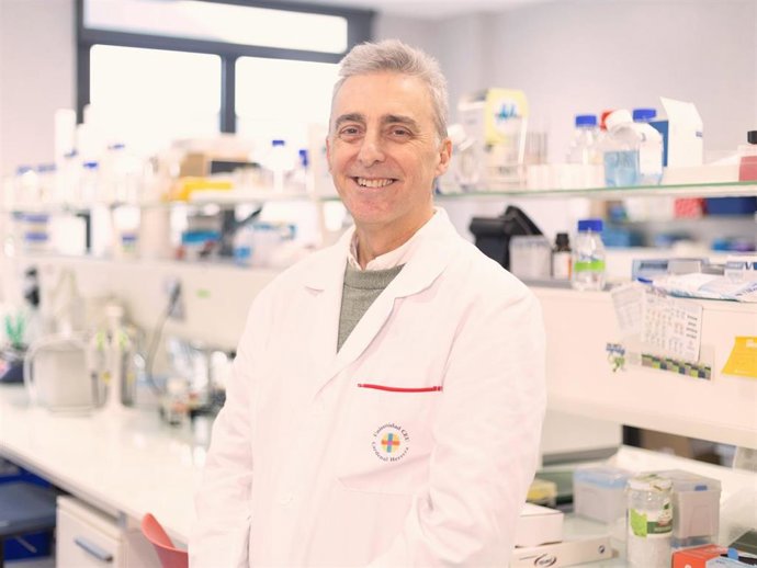 José R. Penadés, catedrático de la CEU UCH y del Imperial College London, autor de las investigaciones publicadas en Cell.