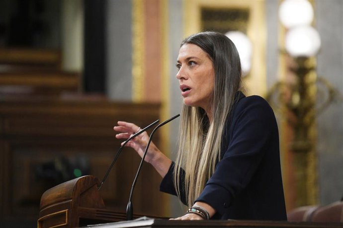 Archivo - La portavoz de Junts en el Congreso, Miriam Nogueras, interviene durante una sesión plenaria extraordinaria, en el Congreso de los Diputados, a 22 de julio de 2025, en Madrid (España)