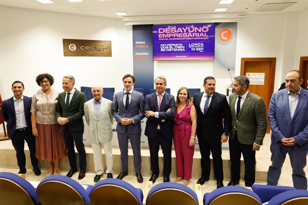 Desayuno empresarial 'Corredor Mediterráneo', celebrado en la Confederación Comarcal de Organizaciones Empresariales de Lorca (Ceclor)