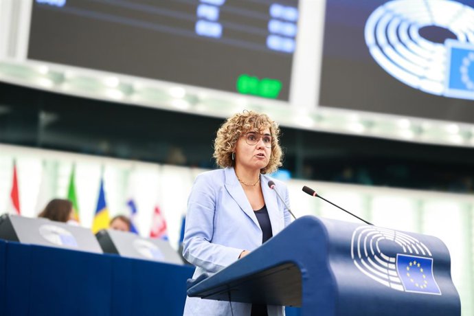 La jefa de la delegación del PP en el Parlamento Europeo, Dolors Montserrat, durante su intervención durante el debate sobre el estado de la Unión Europea (SOTEU) celebrado en la sesión plenaria de Estrasburgo (Francia) en septiembre de 2025.