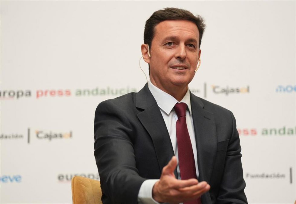 El presidente de la Diputación de Almería, Javier Aureliano García, durante su intervención en el desayuno informativo Andalucía desde sus territorios, de Europa Press Andalucía