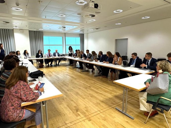 Delegación española en la cumbre de CLIA.
