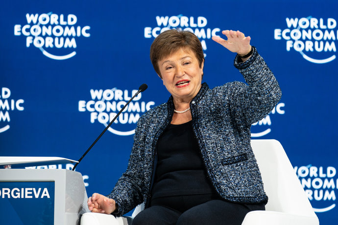Archivo - HANDOUT - 24 January 2020, Switzerland, Davos: Kristalina Georgieva, Managing Director of the International Monetary Fund (IMF), speaks during the Global Economic Outlook session at the 50th World Economic Forum annual meeting. Photo: Sikarin Fo