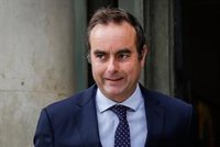 Lecornu promete cambios de "fondo" y "forma" para tender puentes con la oposición en Francia