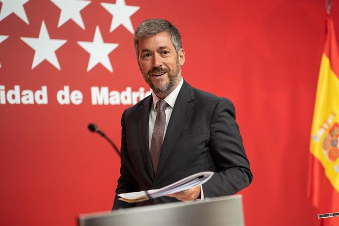 El consejero de Presidencia, Justicia y Administración Local, y portavoz del Gobierno autonómico, Miguel Ángel García Martín, durante una rueda de prensa tras la reunión del Consejo de Gobierno de la Comunidad de Madrid