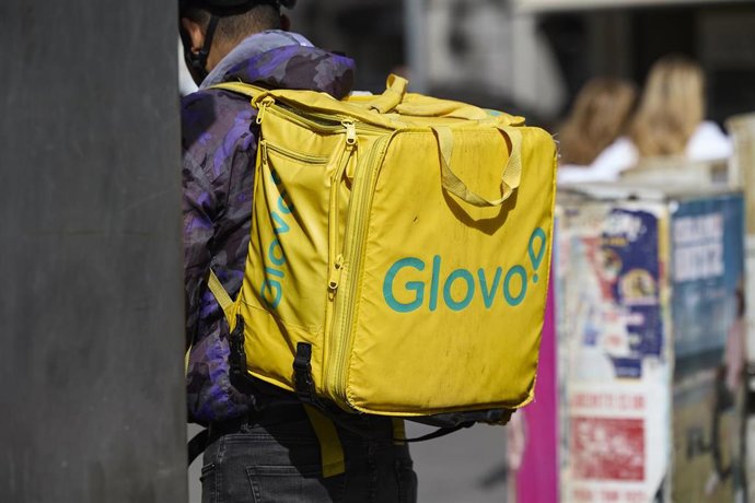 Un repartidor de Glovo