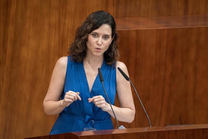 Archivo - La presidenta de la Comunidad de Madrid, Isabel Díaz Ayuso, interviene durante una sesión plenaria en la Asamblea de Madrid, a 19 de junio de 2025, en Madrid (España). 