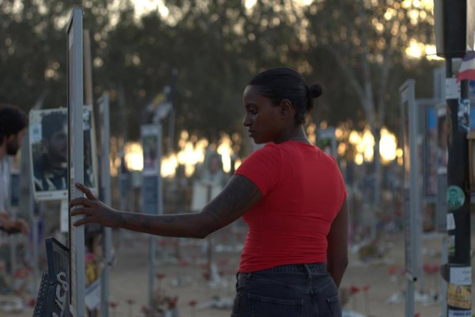 Mazal Tazazo, superviviente de los ataques del 7 de octubre de 2023 perpetrados por Hamás en el Festival Nova