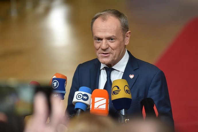 Archivo - FILED - 13 December 2023, Belgium, Brussels: Polish Prime Minster Donald Tusk speaks to the media ahead of the EU-Western Balkans summit in Brussels. Photo: Gaetan Claessens/European Council/dpa - ATTENTION: editorial use only and only if the cr