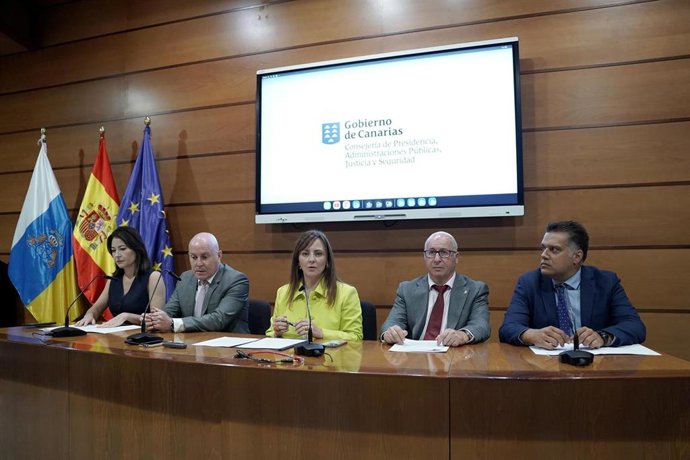 La consejera de Presidencia, Administraciones Públicas, Justicia y Seguridad del Gobierno de Canarias, Lady Barreto, en la presentación del acuerdo para aumentar la retribución del turno de oficio