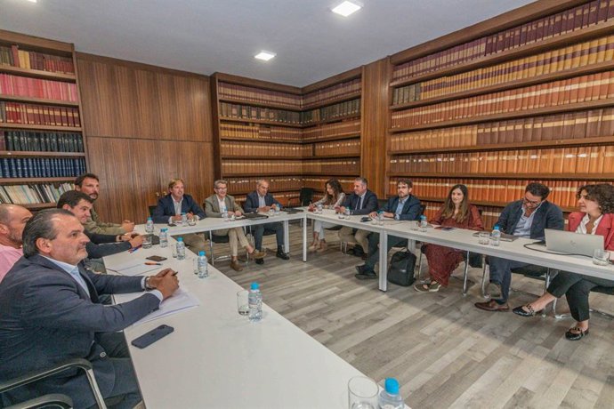 Primera reunión de la Mesa de Revitalización de Bridgestone