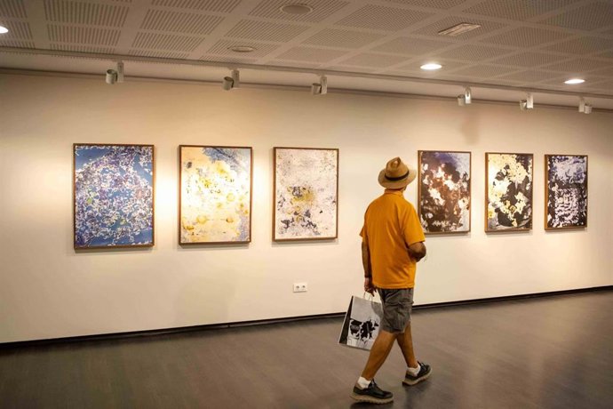 Exposición 'Háptica' de Joan Fontcuberta en el Centro Cultural Fundación Unicaja de Almería.