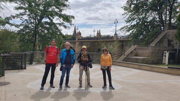 Desde Irún hasta Ubrique andando; José Antonio Nieto llega a Logroño en su reto de visibilizar el cáncer infantil