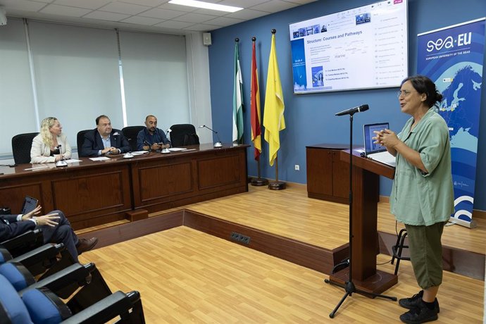 Inauguración del Grado Conjunto en Economía Azul Sostenible (SeaBluE) en la Universidad de Cádiz