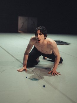 Archivo - Presentación de 'Zero', la nueva creación del coreógrafo, bailarín, performer y artista visual Manuel Rodríguez.