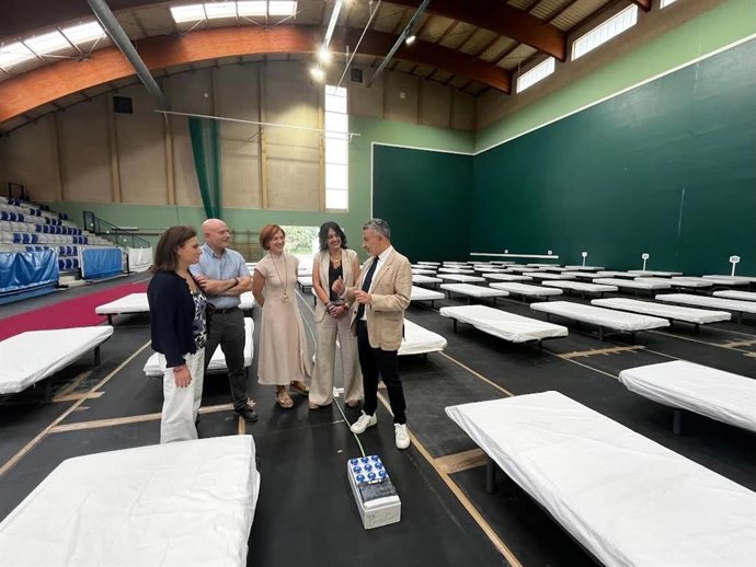 En marcha el dispositivo para personas temporeras, que ofrece 150 camas en el Polideportivo Titín III de Logroño