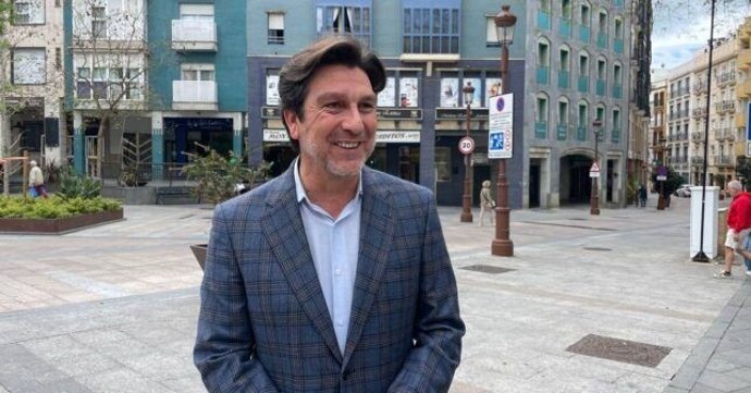 El portavoz de la Ejecutiva Provincial del PSOE de Huelva, Enrique Gaviño.