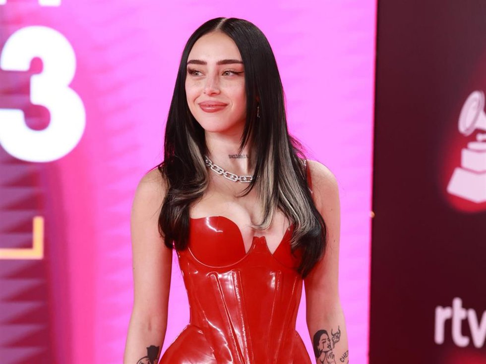 Archivo - La cantante Nicki Nicole durante el photocall previo a la gala de entrega de los Latin Grammy 2023, en el Palacio de Congresos de Sevilla, a 16 de noviembre de 2023, en Sevilla, Andalucía (España).