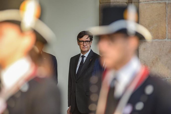 Archivo - El presidente de la Generalitat, Salvador Illa, durante el acto de la izada de la senyera, a 10 de septiembre de 2025, en Barcelona, Catalunya (España).