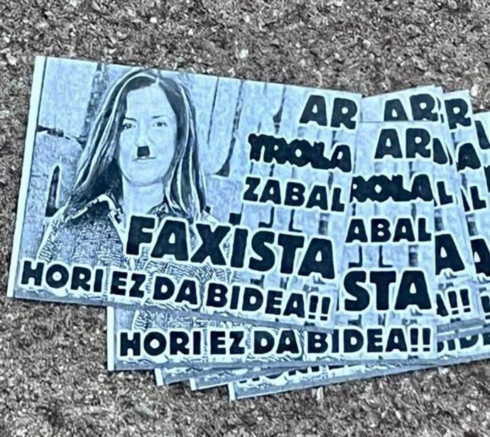 Panfletos tachando de "fascista" a Artolazabal