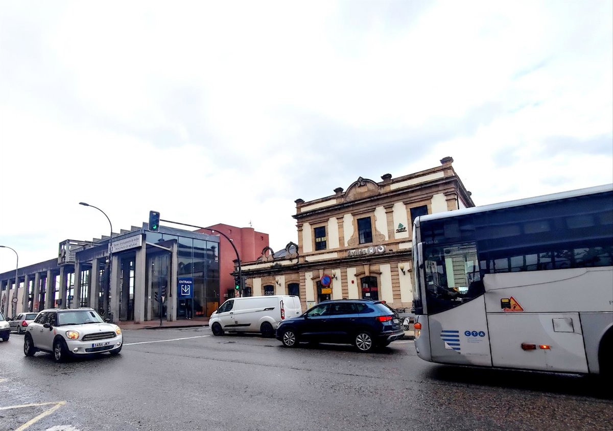El transporte urbano por autobús aumenta un 8% en julio en Asturias