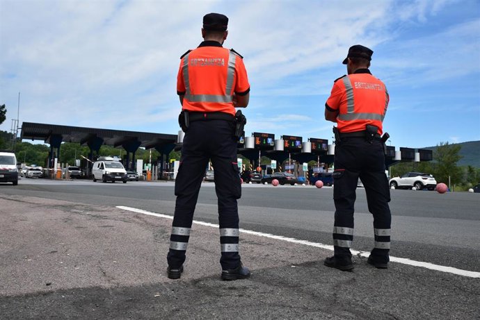 Agentes de la Ertzaintza