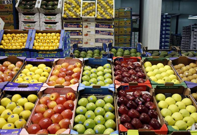 Archivo - frutas varias