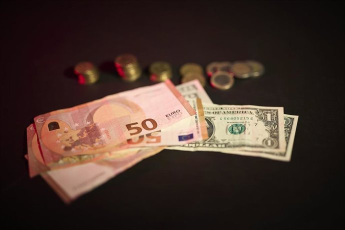 Billetes y monedas, a 3 de septiembre de 2025, en Madrid (España).