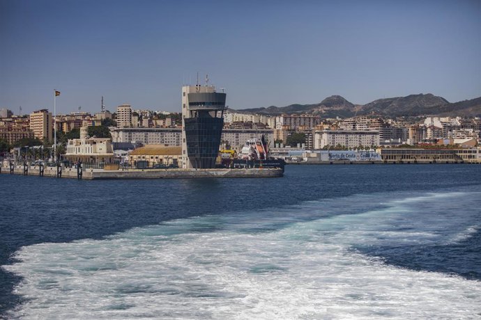 Archivo - Puerto de Ceuta desde una naviera FRS, tras la reanudación de la ruta Algeciras-Ceuta, una vez restablecida la circulación en todo el territorio nacional tras el fin del Estado de Alarma. En el Puerto de Algeciras, (Cádiz, Andalucía, España), a 