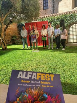 Presentación del I Festival Solidario Alfafest de Aldea del Cano, que se celebra este sábado 13 de septiembre