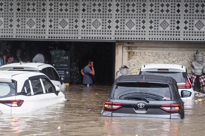 Inundaciones en Denpasar, capital de la isla de Bali, en Indonesia (archivo)