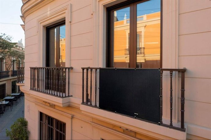 Sunman confía a Tornasol Energy la distribución en exclusiva en toda Europa de su nuevo kit solar para balcón.
