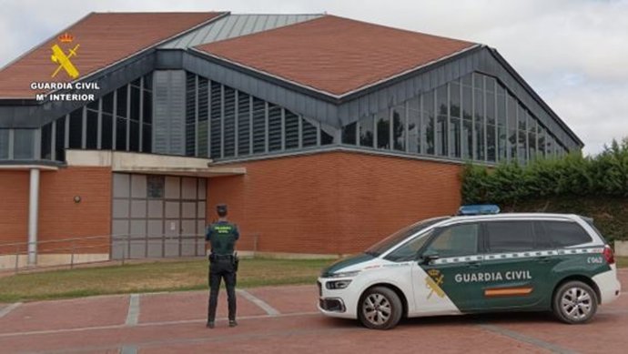 Identificado un hombre por hurtar el viril y varias hostias consagradas en un iglesia de Arroyo (Valladolid)