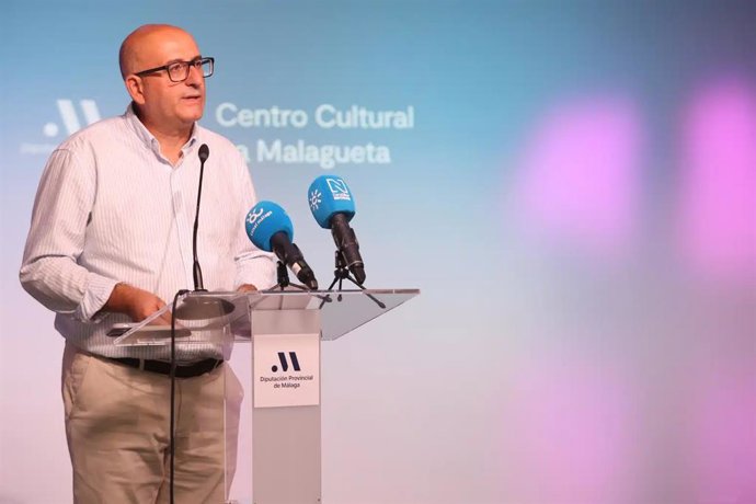 El vicepresidente de la Diputación de Málaga y diputado de Cultura, Manuel López Mestanza