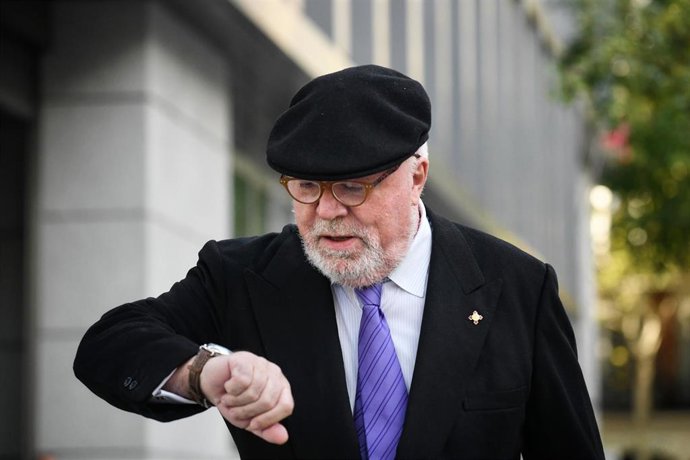 Archivo - El comisario jubilado José Manuel Villarejo, a su llegada a un juicio en la sede de la Audiencia Nacional, a 18 de noviembre de 2024, en Madrid (España).