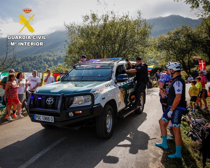 Guardia Civil en su despliegue en La Vuelta.