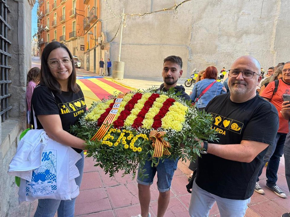 Ofrenda floral de ERC Lleida.