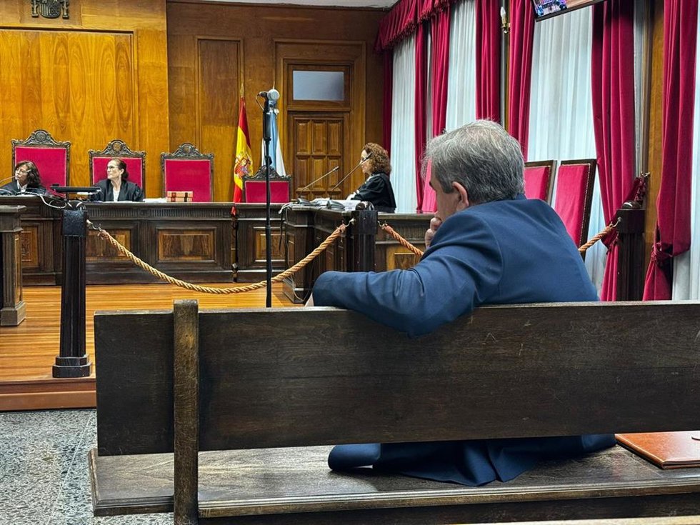 O alcalde de Verín, Gerardo Seoane, na Audiencia Provincial de Ourense após ser chamado a declarar