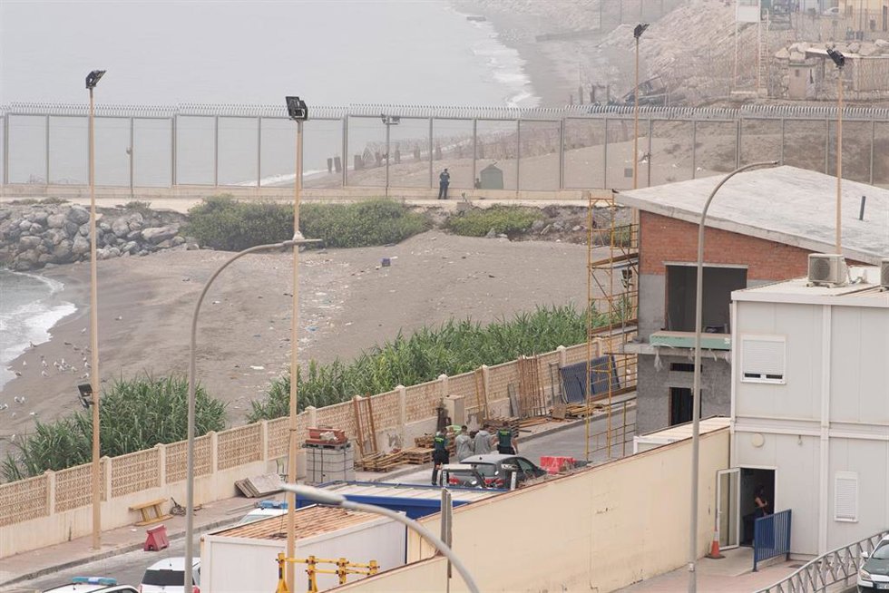 Imagen de archivo de la frontera entre España y Marruecos en Ceuta