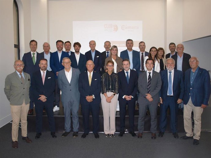 La Cámara de Comercio de Navarra se reúne con el consejero delegado de Repsol, Josu Jon Imaz.