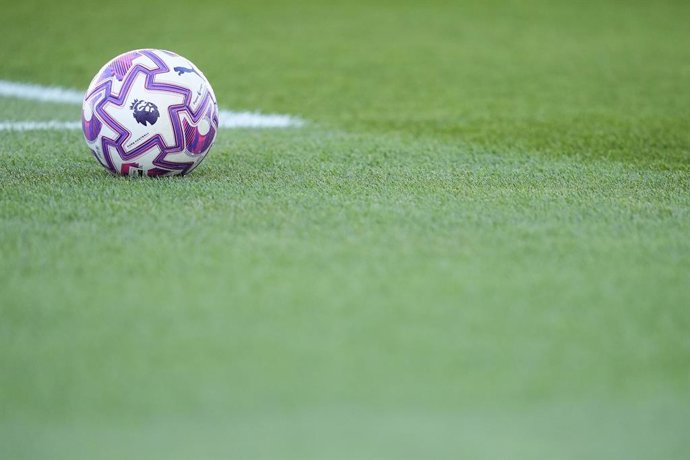 Archivo - Detail of ball of Premier League during a Pre-Season friendly football match played between Sevilla FC and Sunderland AFC at Estadio Algarve on July 19, 2025 in Faro, Portugal