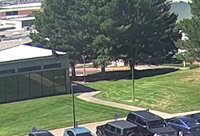 El FBI difunde un vídeo del presunto asesino del activista Charlie Kirk huyendo del lugar del crimen